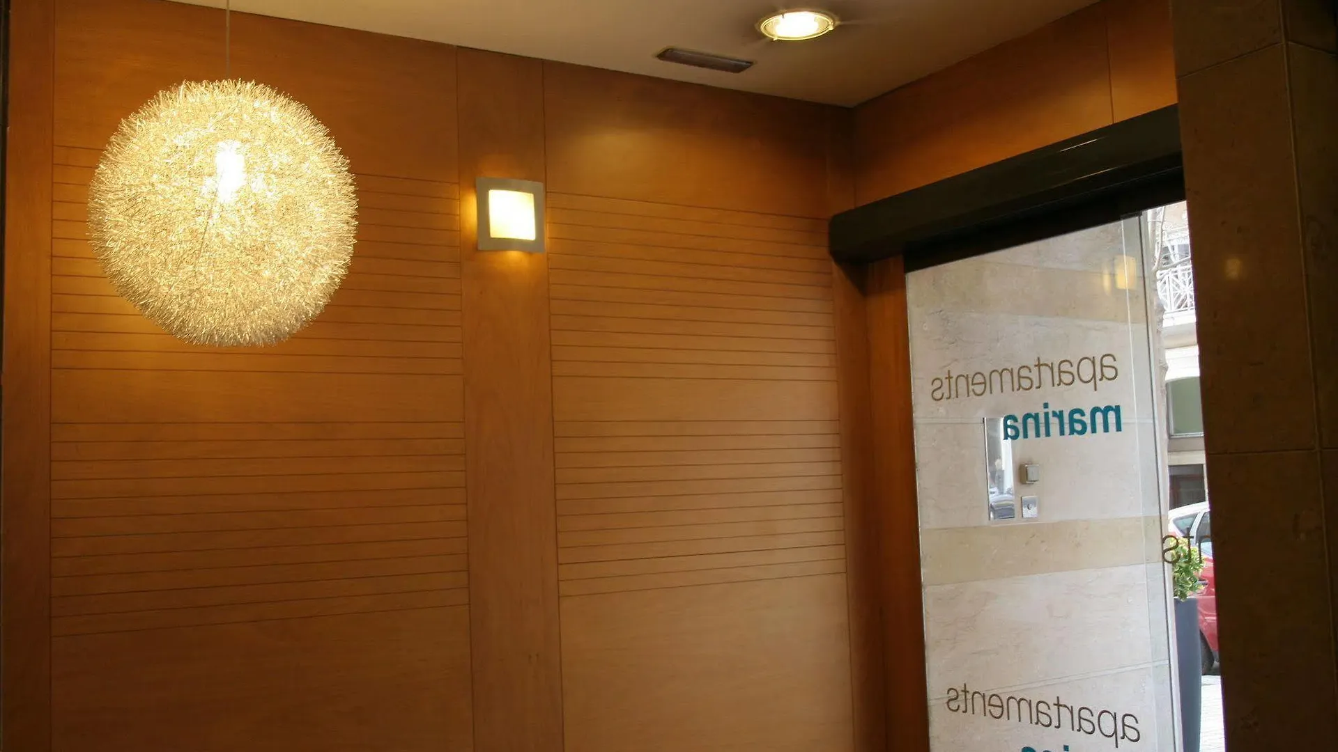 Apartaments Marina - Abapart Barcelona 2*,